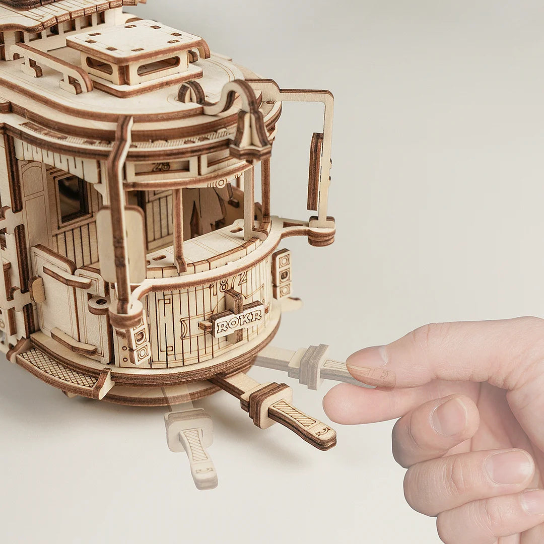 ROKR 3D Holzpuzzle Classic City Straßenbahn – Bausatz