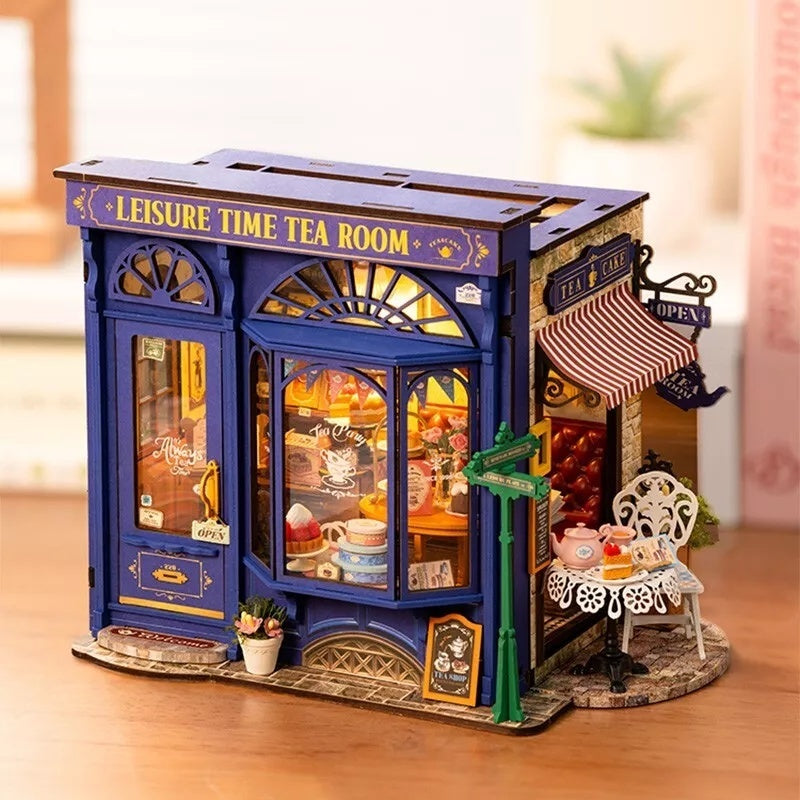 ROBOTIME Miniatur-Teestube mit LED & Möbeln – DIY Set
